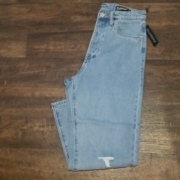 Blank NYC Ribcage Straight Leg Jeans - Picture 1 of 6
